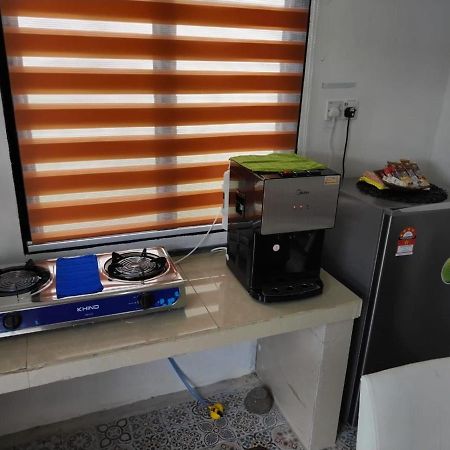 Homestay Embah Ros & Embah Lek Hutan Melintang Luaran gambar